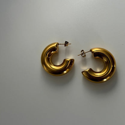 NOVA HOOP EARRINGS