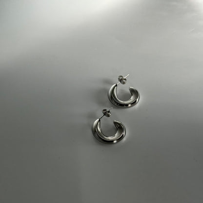 CAMI HOOP EARRINGS