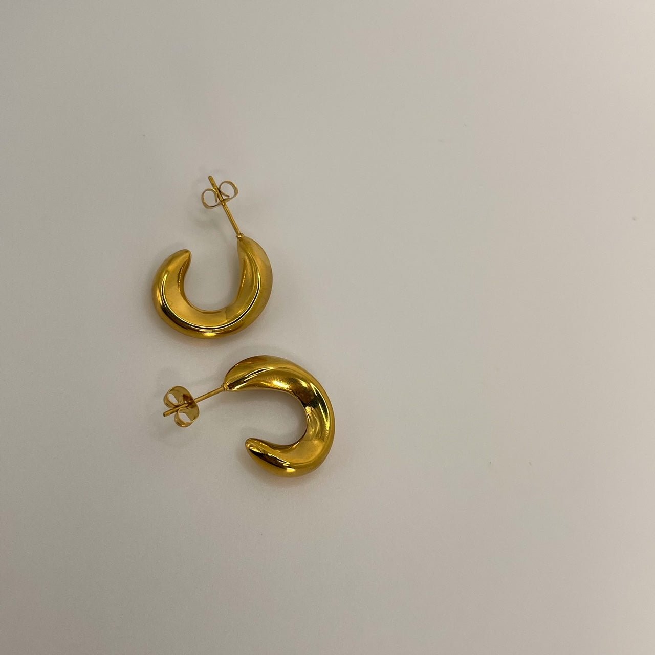 Cami Hoop Earrings - XÓ Jolie