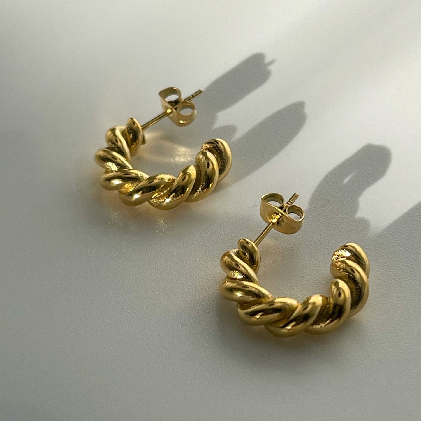 Miriam Hoop Earrings - XÓ Jolie